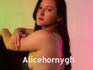 Alicehornygh