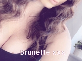 Brunette_xxx